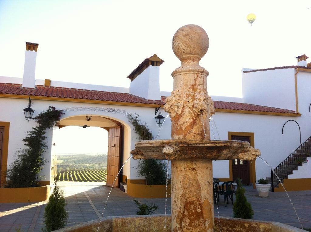 Hotel Bodega El Moral Ribera del Fresno Ngoại thất bức ảnh