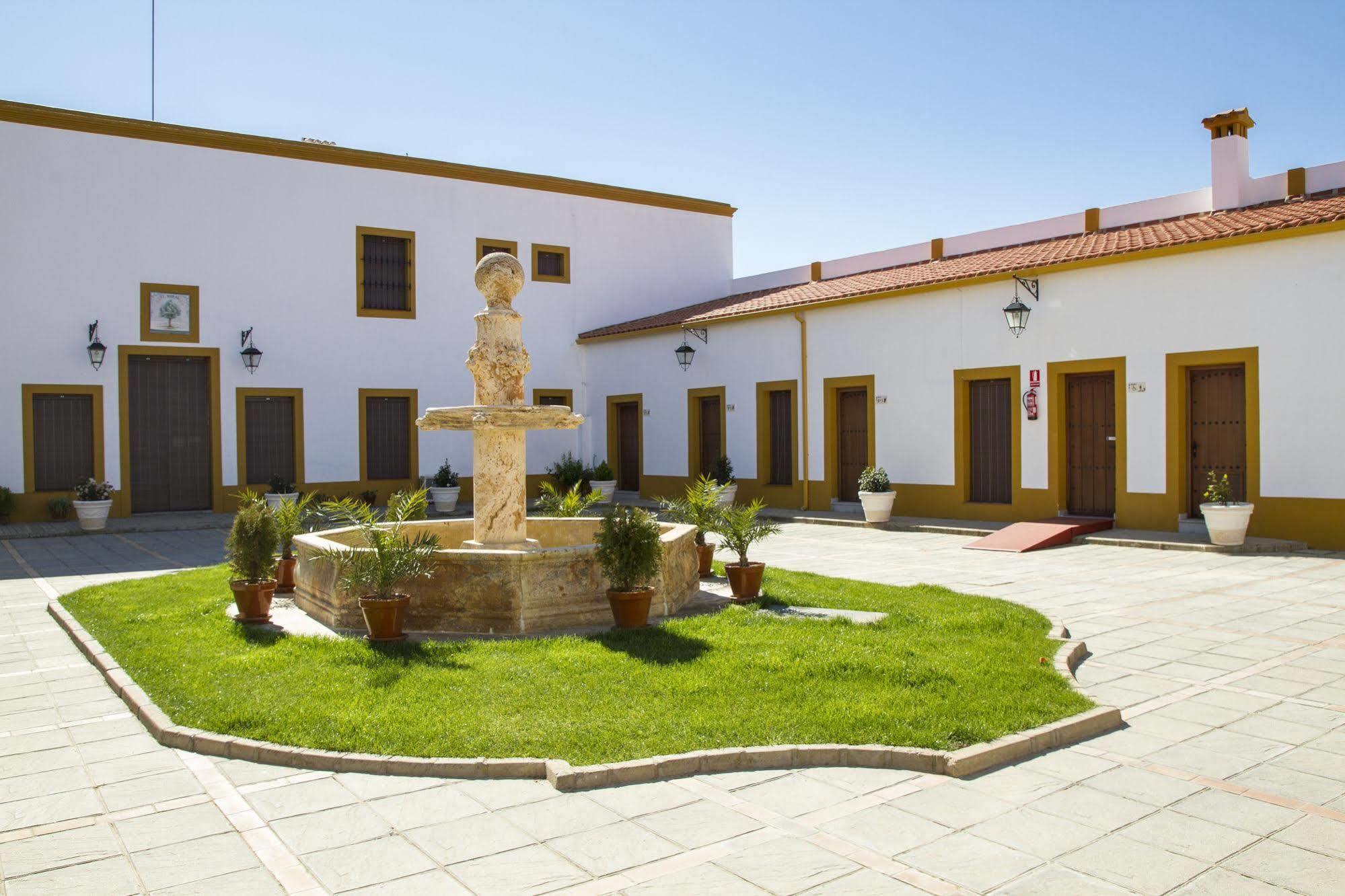 Hotel Bodega El Moral Ribera del Fresno Ngoại thất bức ảnh