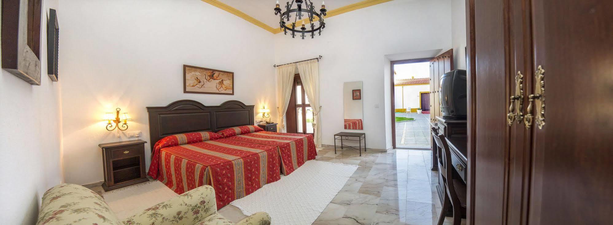 Hotel Bodega El Moral Ribera del Fresno Ngoại thất bức ảnh
